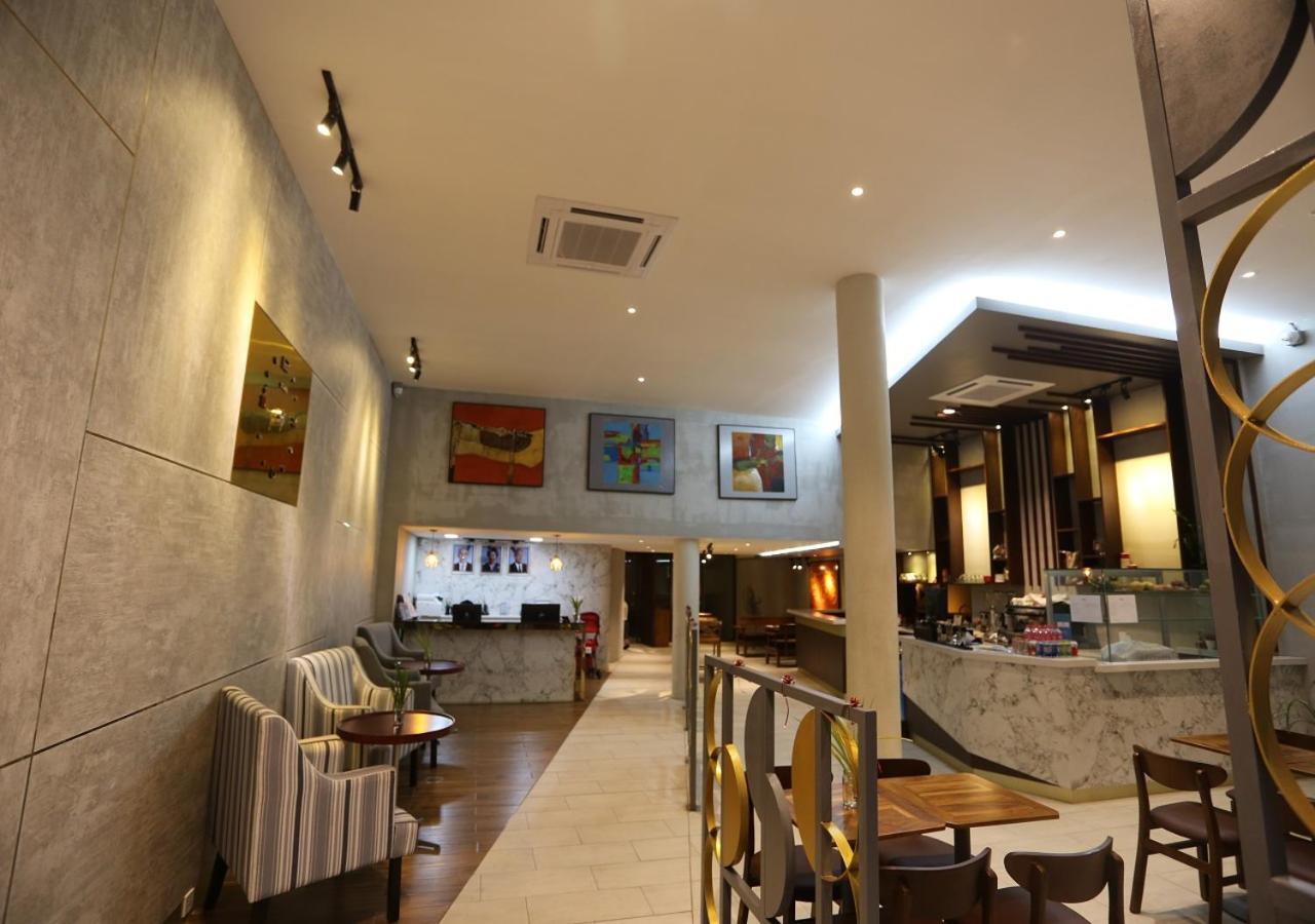 The Quay Boutique Hotel Phnom Pen Exterior foto